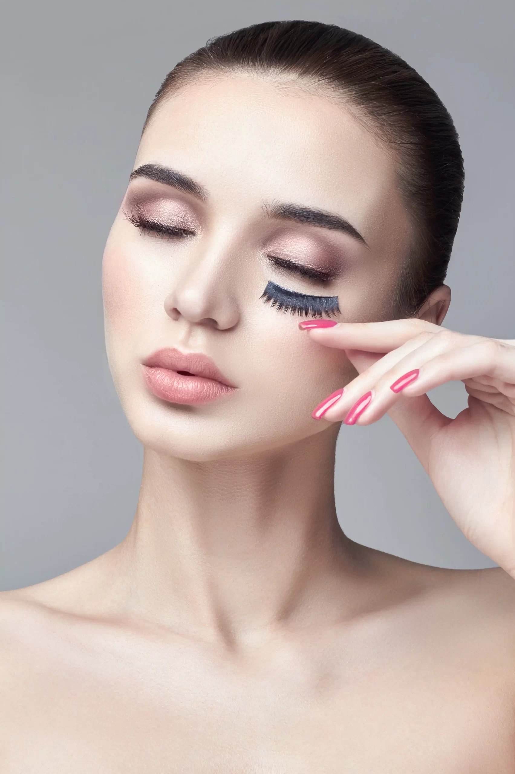 Eyelash Extensions in Hamilton